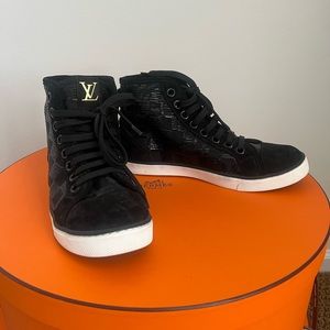 Louis Vuitton Suede Sequin High Top Sneakers 35